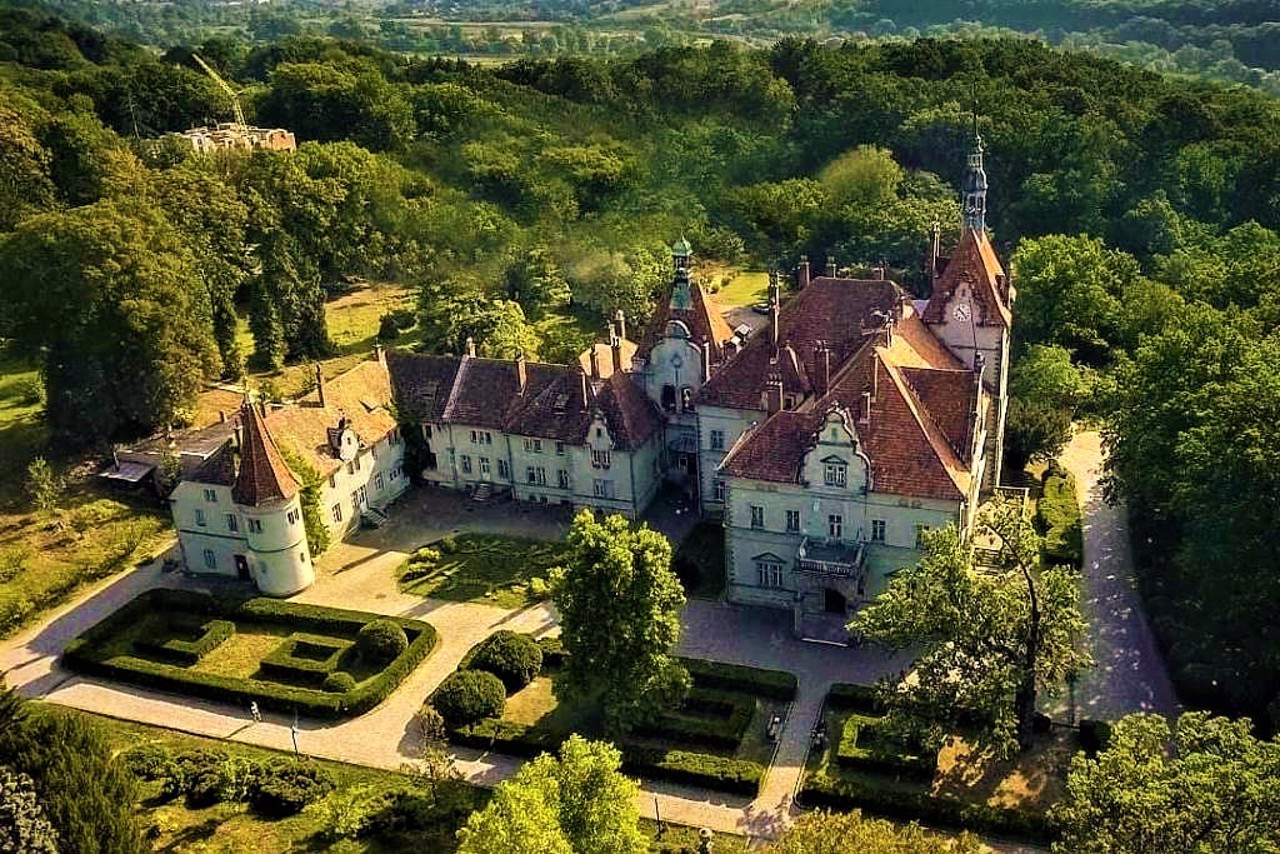 Shenborn Palace, Karpaty