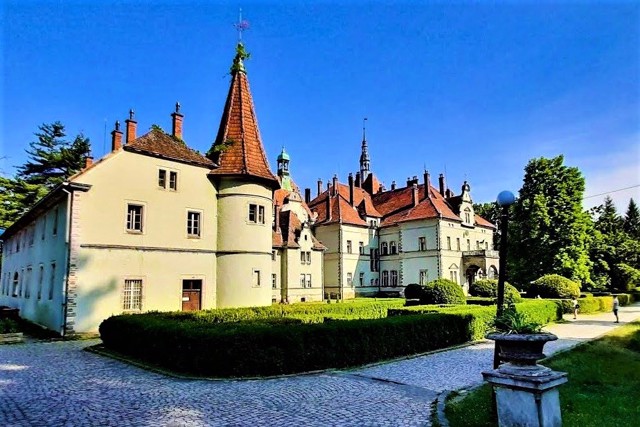 Shenborn Palace, Karpaty