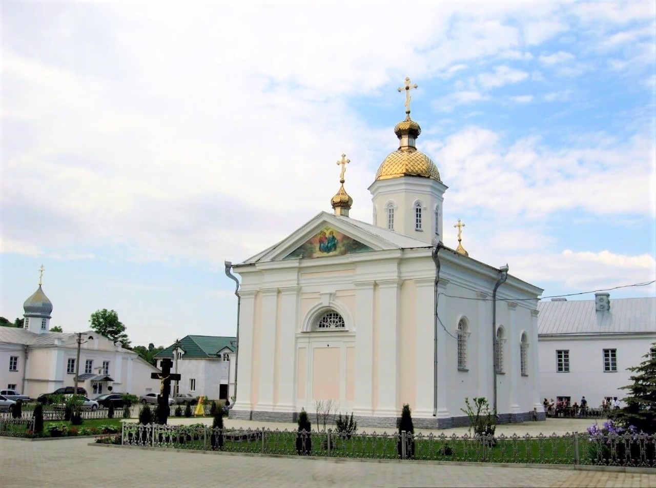 Троицкий Дерманский монастырь, Дермань