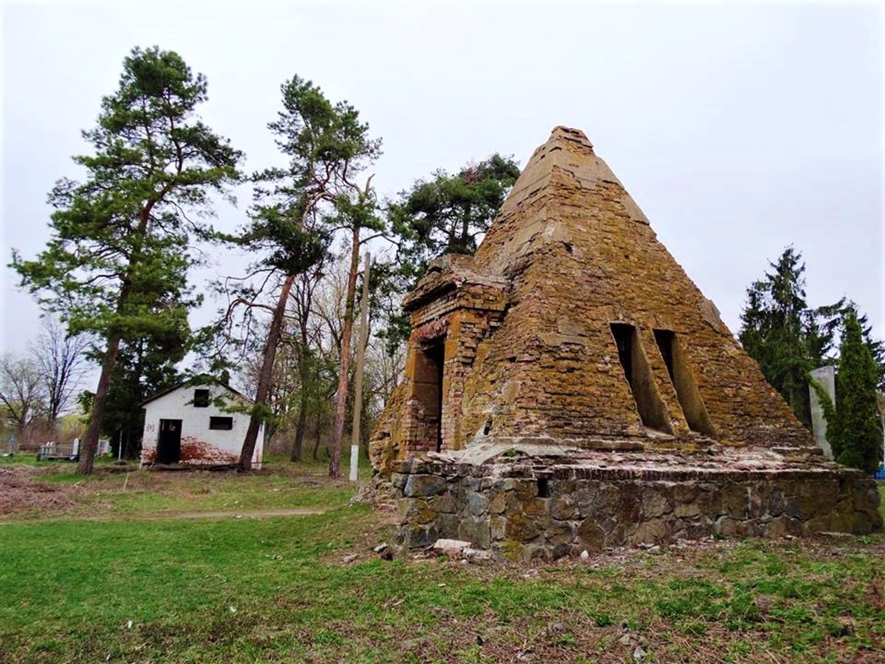 Zakrevsky Pyramid, Berezova Rudka