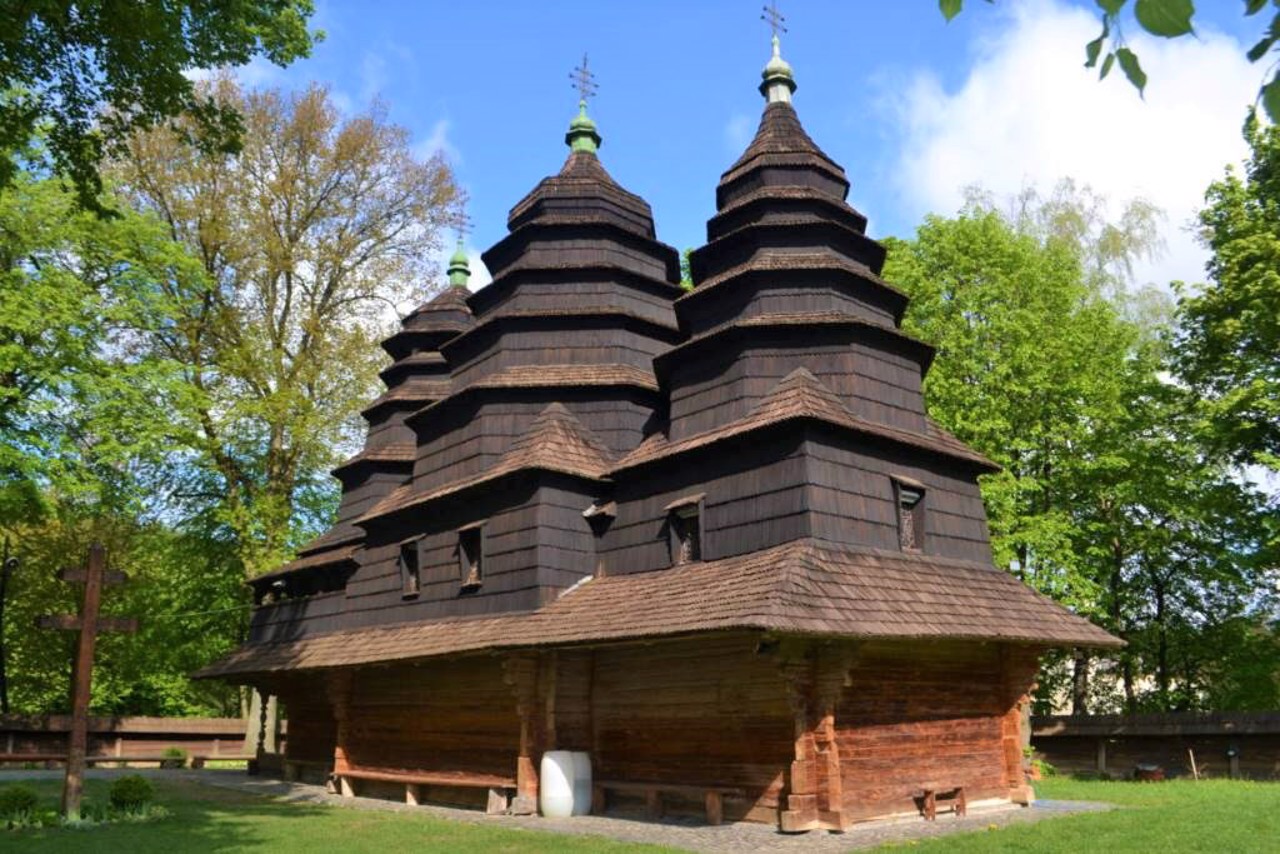 Holy Trinity Church, Zhovkva