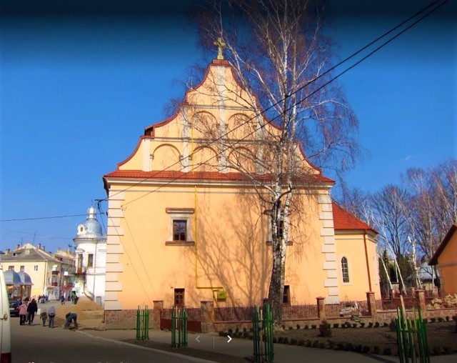 Монастир францисканців (Боярський двір), Золочів