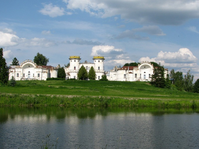 Rumyantsev-Zadunayskyi Palace, Vyshenky