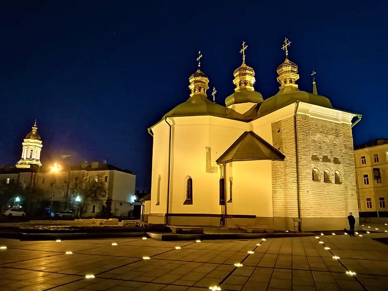 Церква Спаса на Берестові, Київ