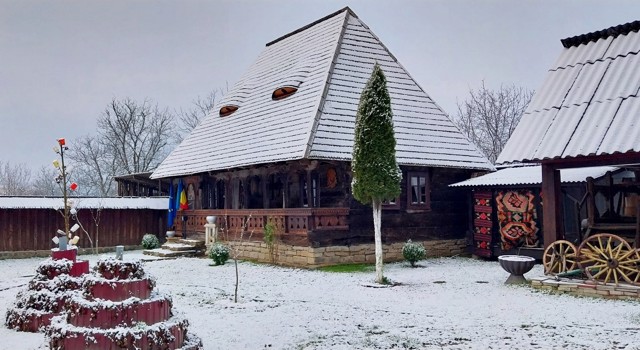 Музей історії та етнографії румун Закарпаття, Нижня Апша