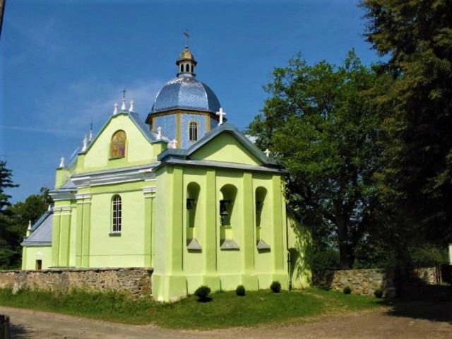 Assumption and Holy Trinity Church, Svirzh