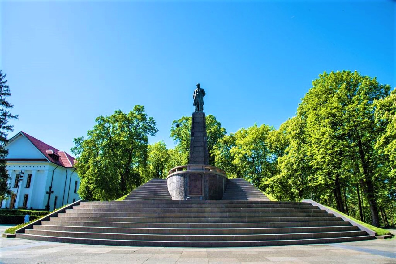 Tarasova Mountain (Chernecha) 