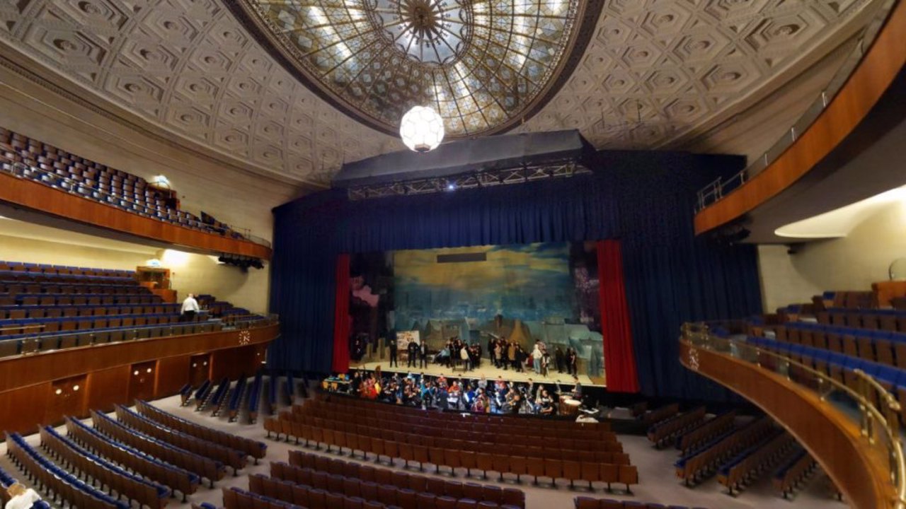 Киевская опера на Подоле, Киев