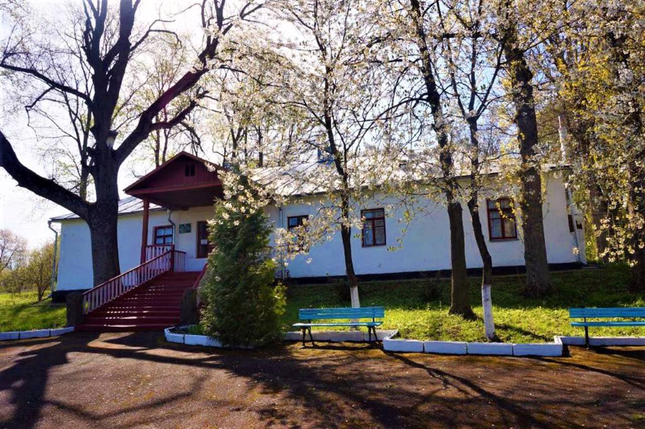 Anna Akhmatova Museum, Slobidka-Shelekhivska