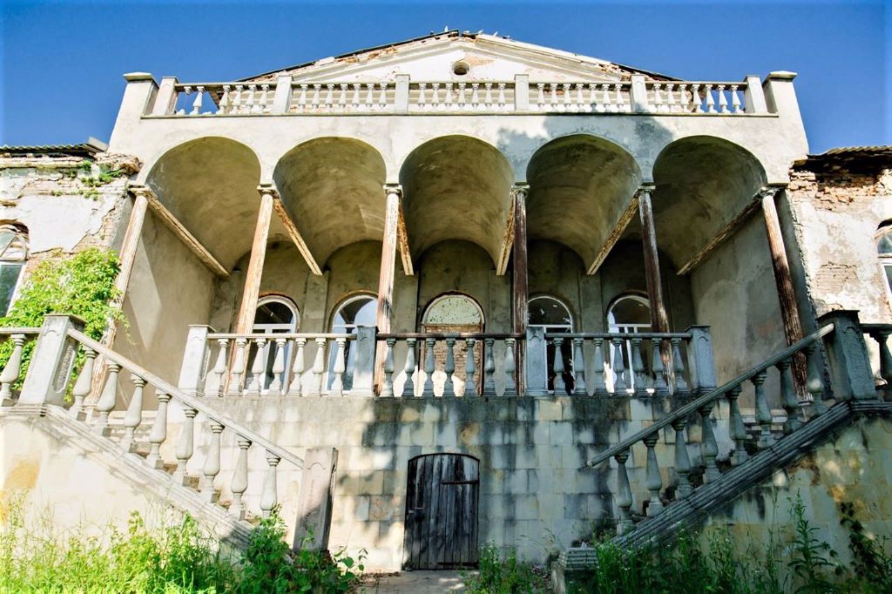 Potocki Palace, Dashiv