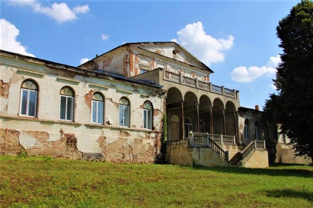 Potocki Palace, Dashiv