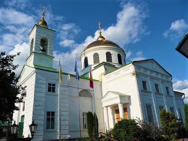 Крестовоздвиженская церковь, Изюм