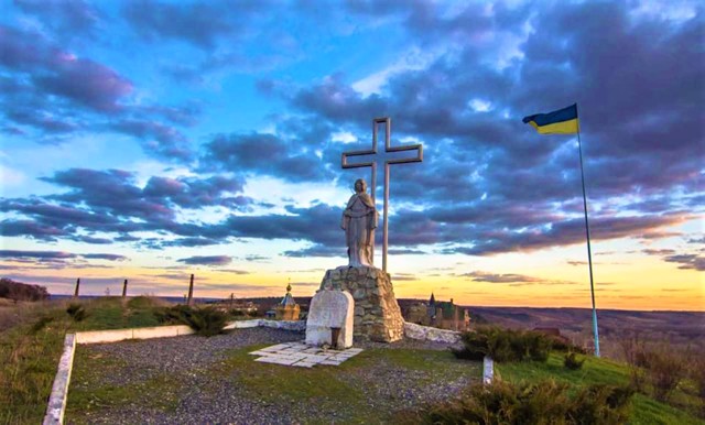 Гора Кременець, Ізюм