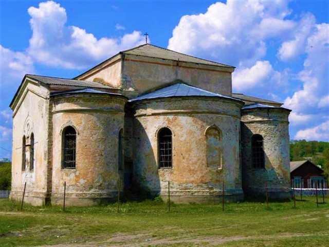 Свято-Успенська церква, Озаринці