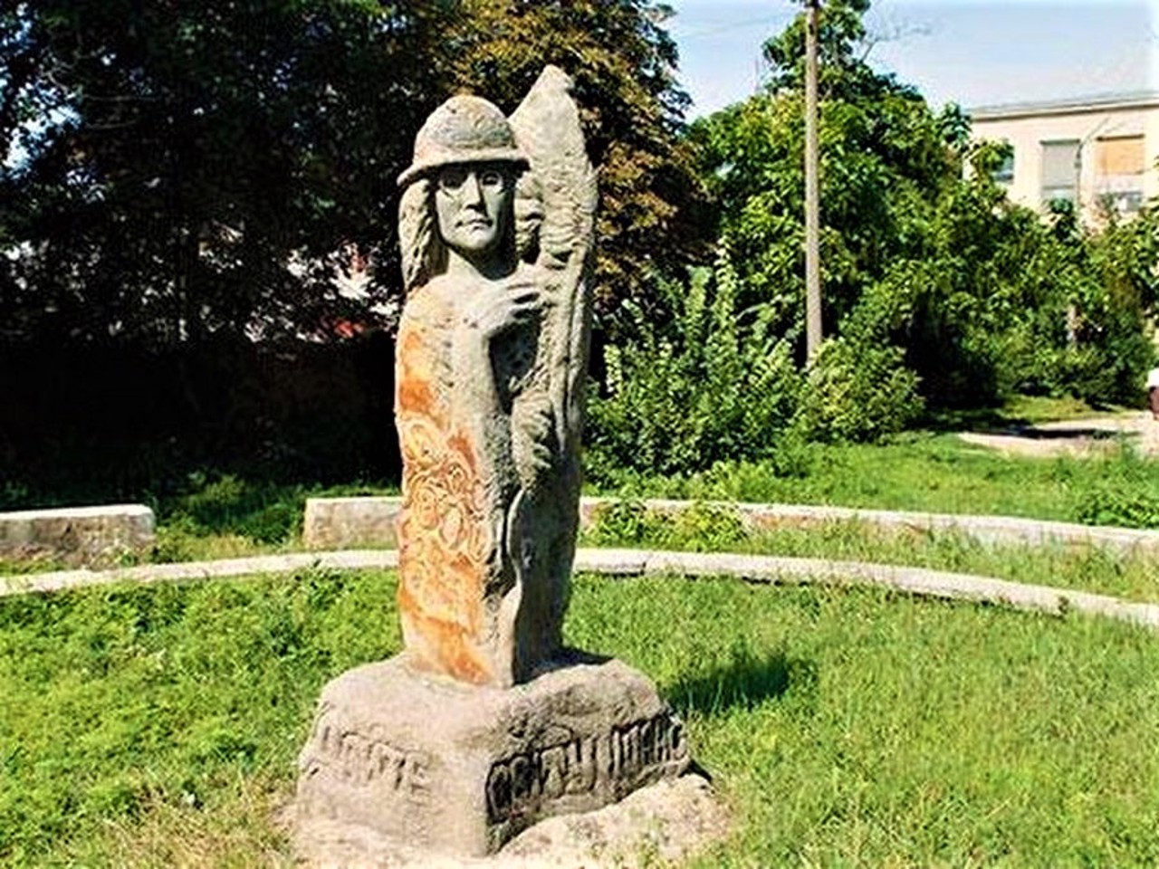 Памятник Джону Леннону, Могилев-Подольский