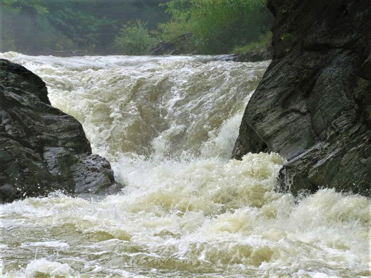 Серебристые водопады, Шешоры