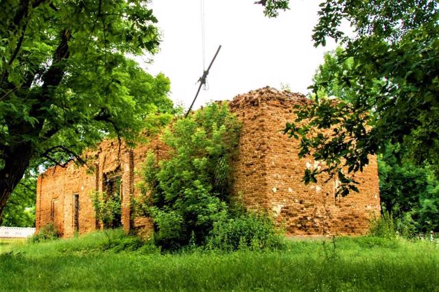 Assumption Church, Malyzhyne