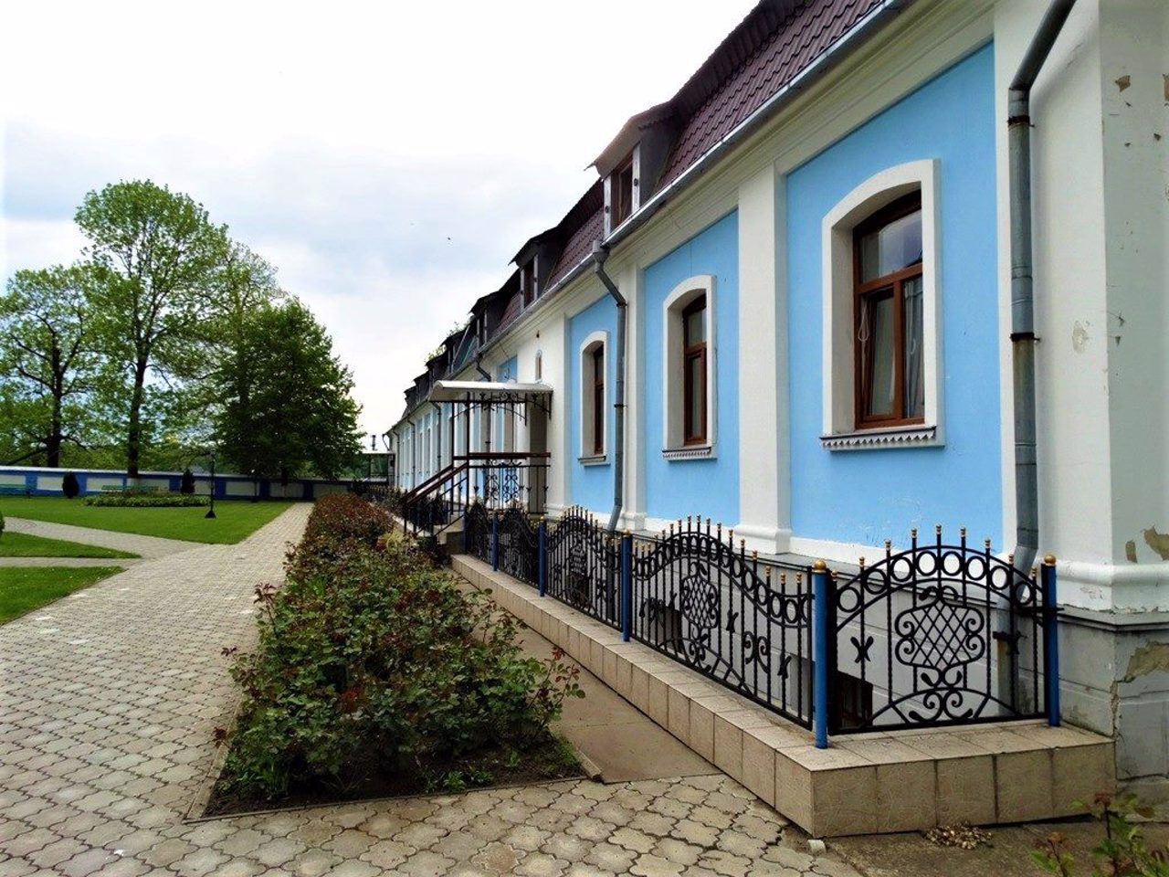 Assumption Nyzkynychi Monastery