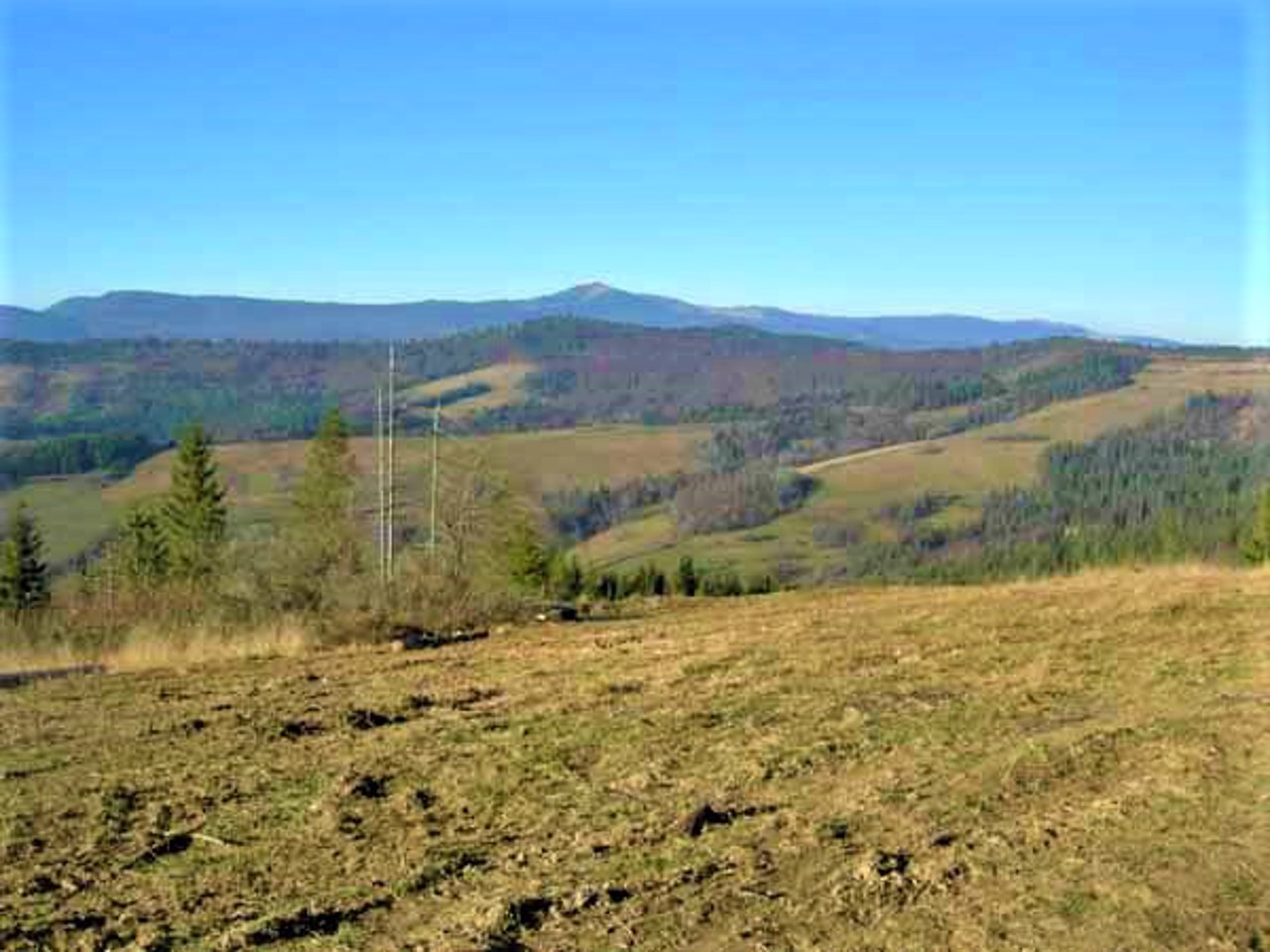 Veretskyi Pass, Nyzhni Vorota