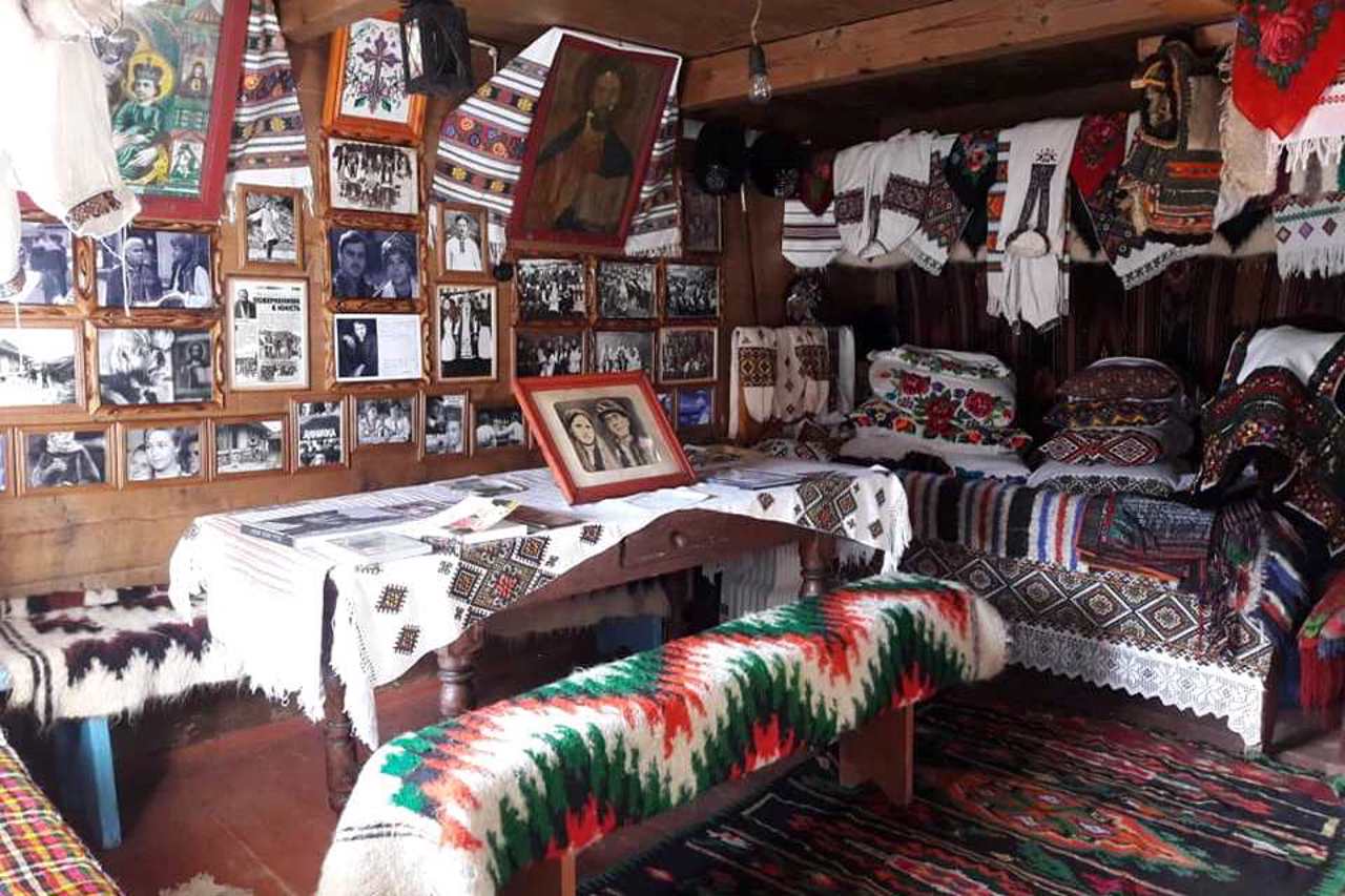 Grazhda-Museum "Annychka", Verkhovyna