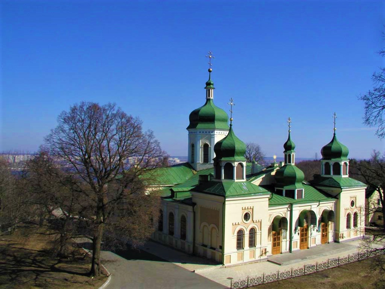 Троицкий Ионинский монастырь, Киев
