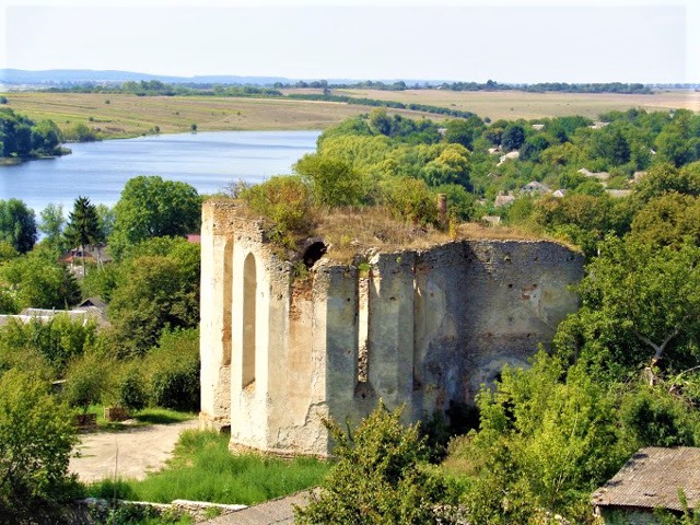 Костел святої Трійці, Меджибіж