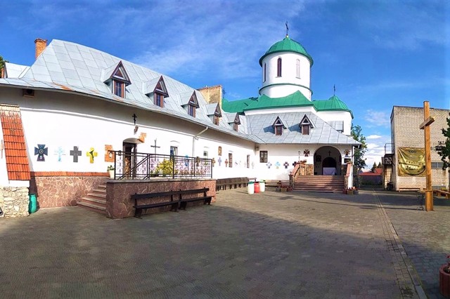 Преображенский монастырь, Городок