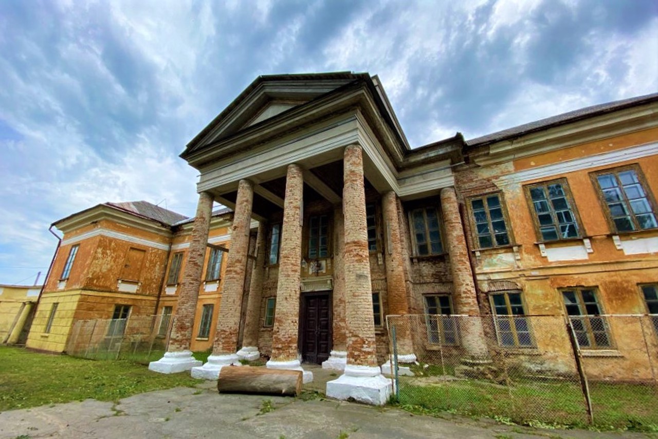 Stetsky Palace, Velyki Mezhyrichi