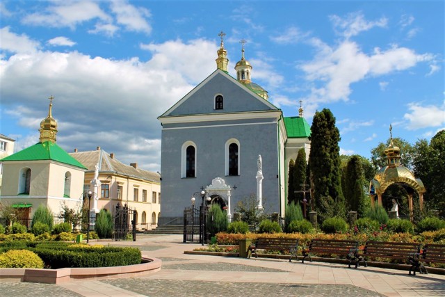 Lord's Resurrection Church, Zolochiv