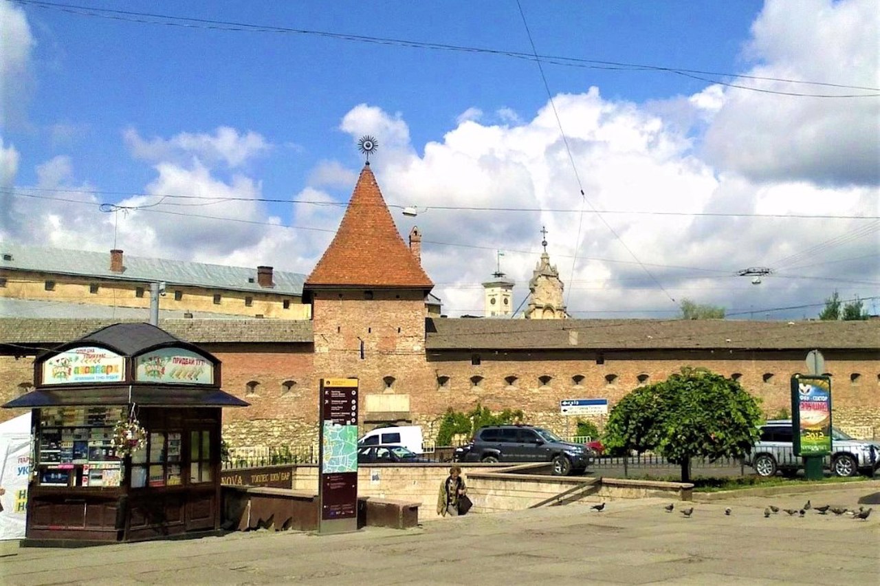 Hlyniany Gate, Lviv