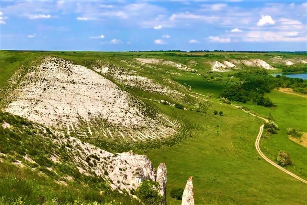 Крейдяні скелі, Білокузьминівка