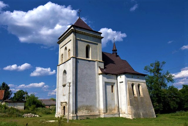 Костел Успіння Богородиці, Біще