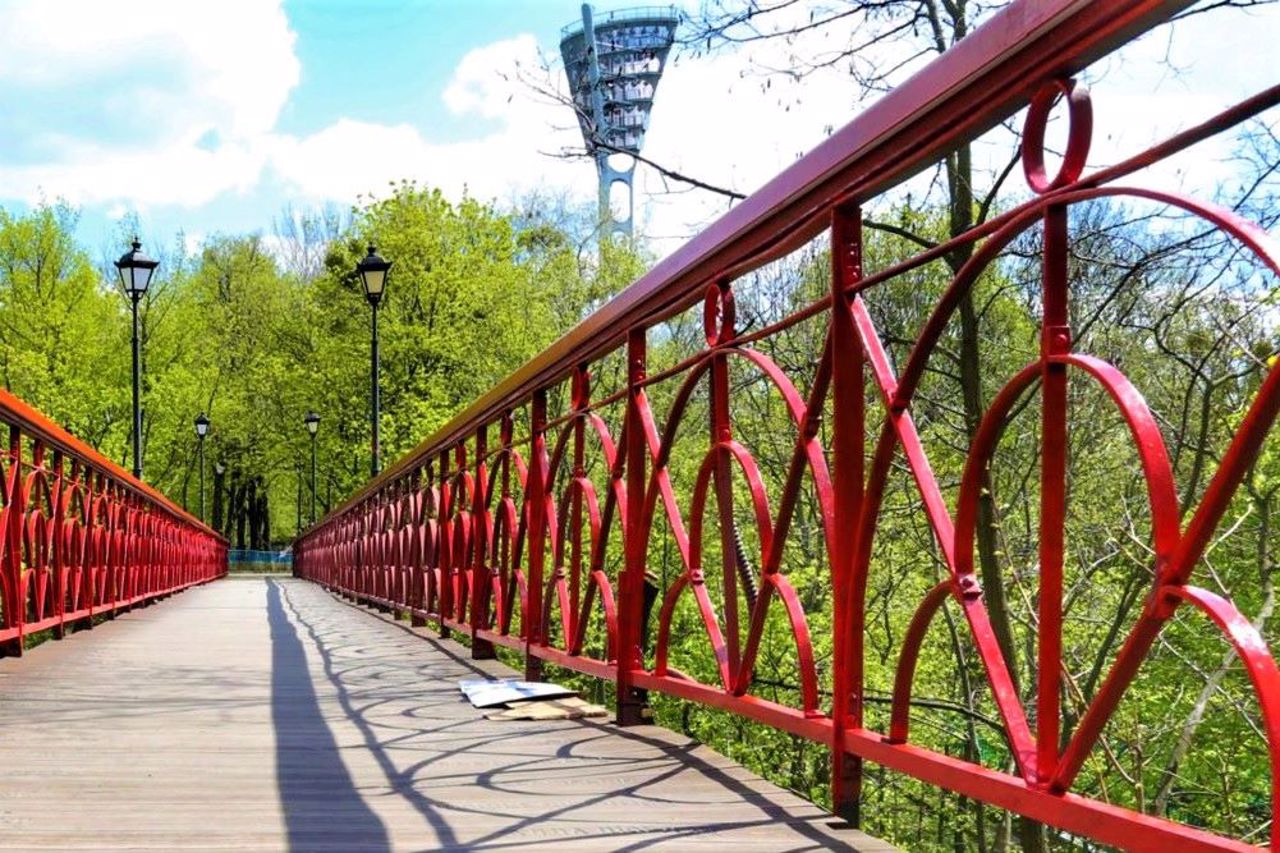 Мост влюбленных (Парковый мост), Киев