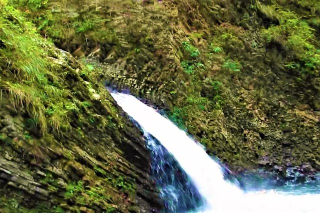 Chernytskyi Waterfall, Chernyk