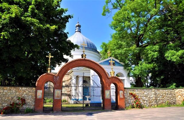 Петропавловская церковь, Свитязь