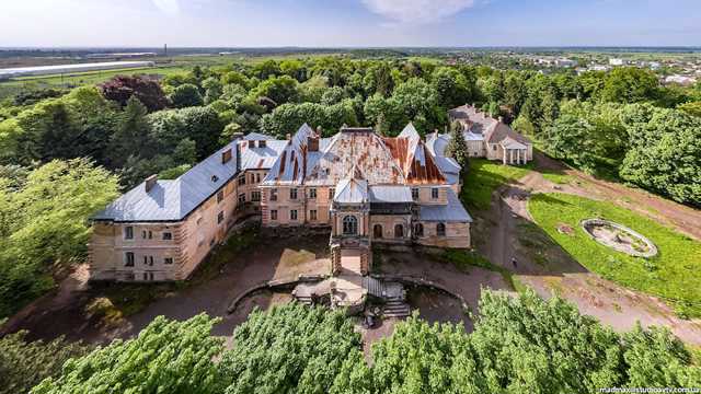 Lyantskoronsky palace, Rozdil