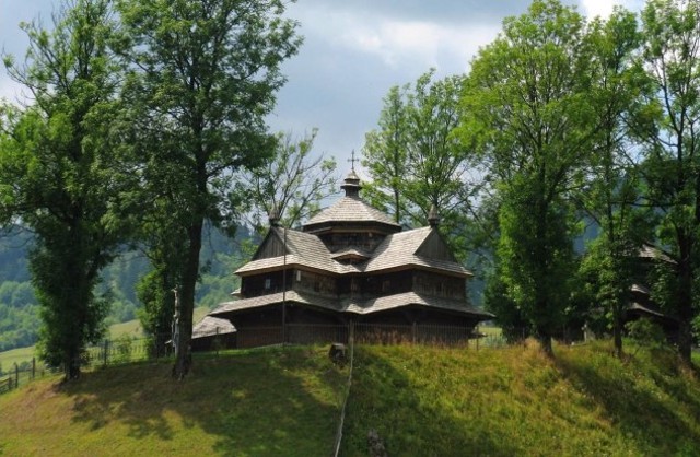 Ascension Church (Strukivska), Yasinia