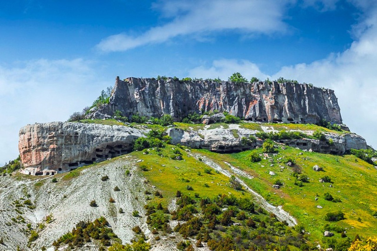 Tepe-Kermen, Mashyne