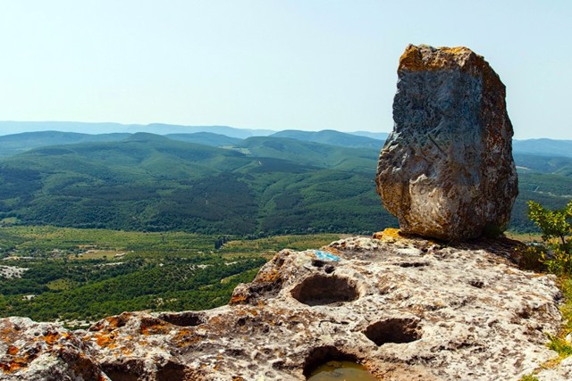 Tepe-Kermen, Mashyne