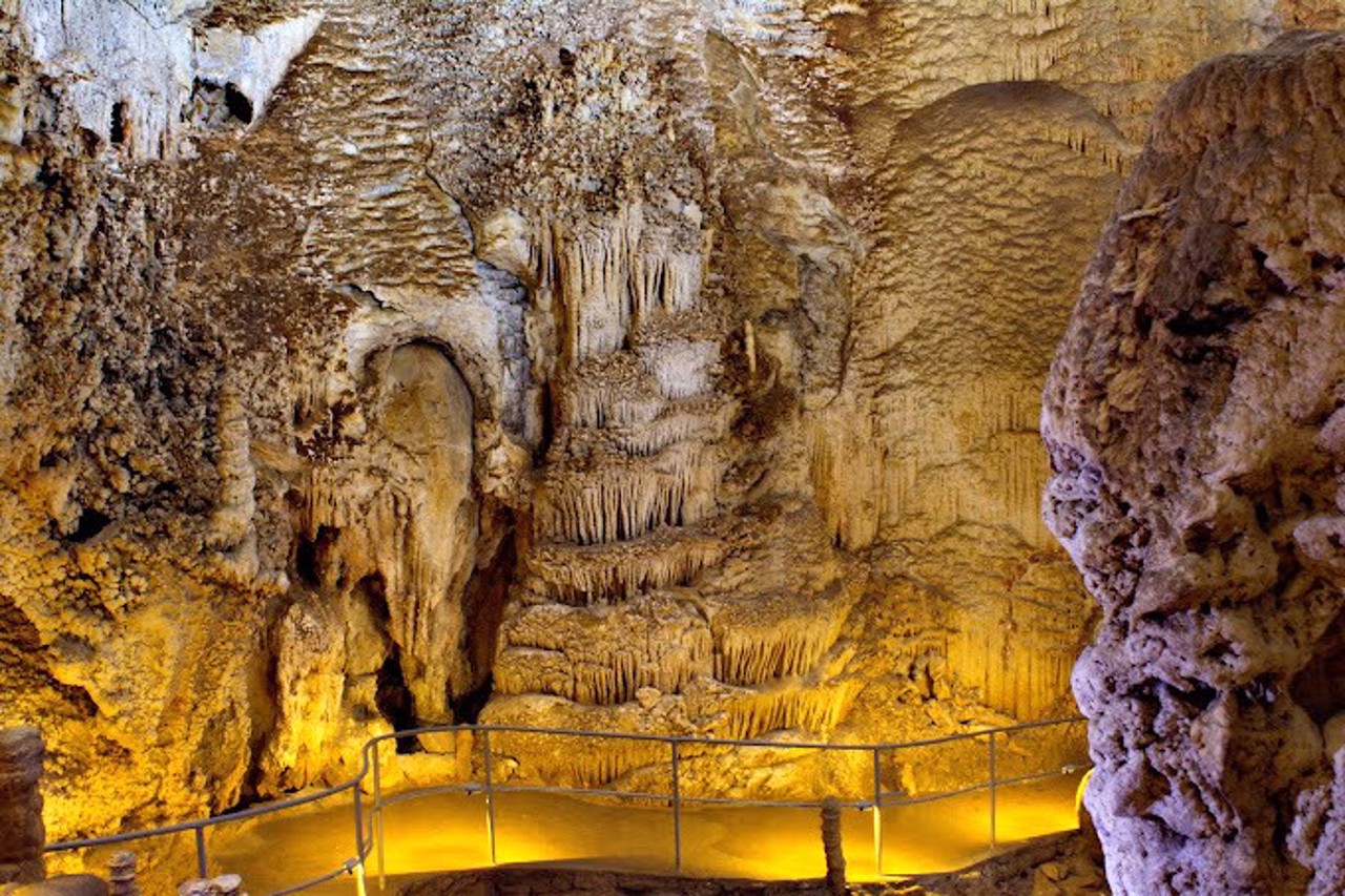 Мраморная пещера, Мраморное