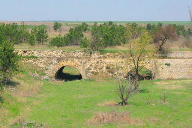 Arched Bridge, Burhunka