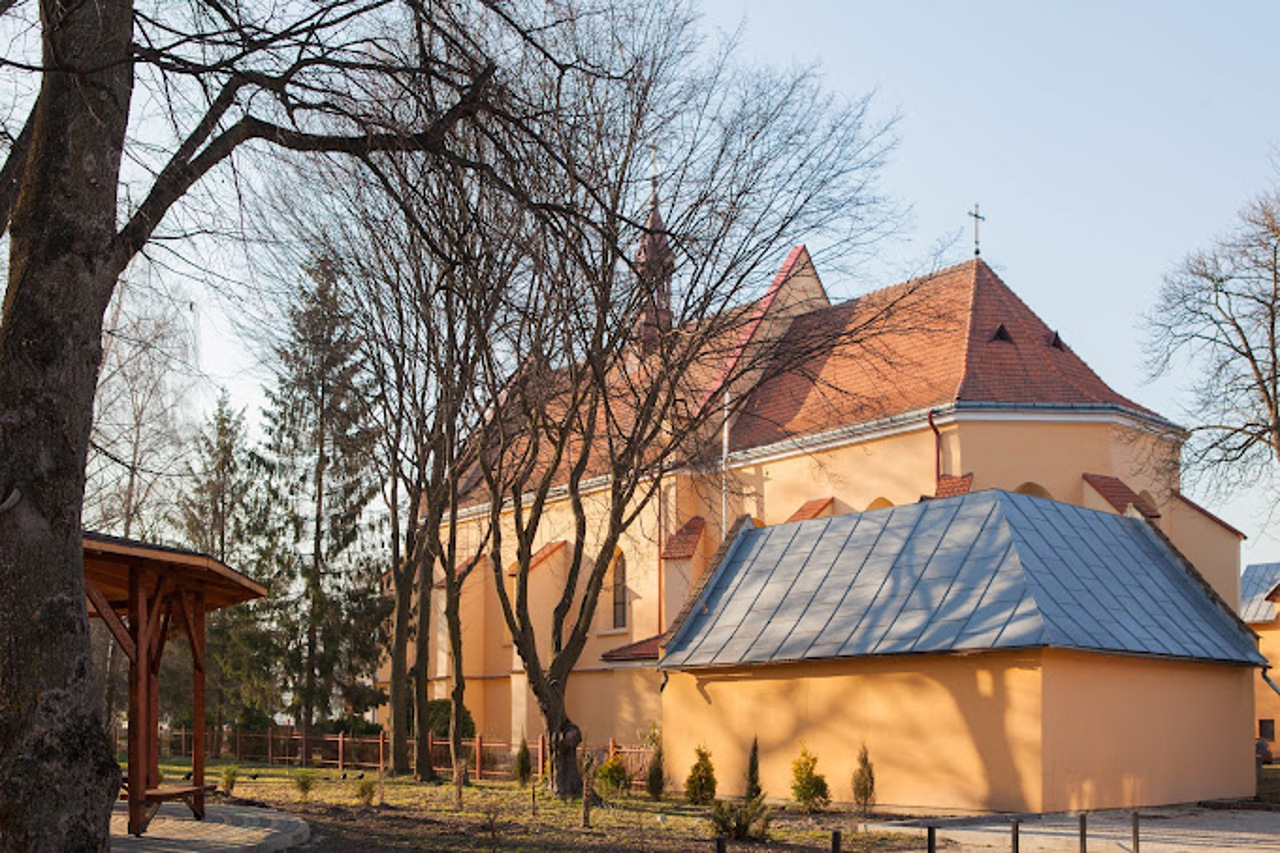Assumption of Virgin Mary Church, Zhydachiv
