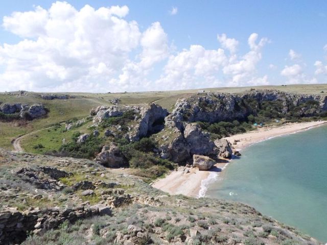 General's Beaches, Zolote