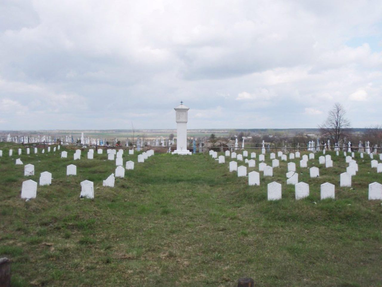 Военное кладбище, Глинск