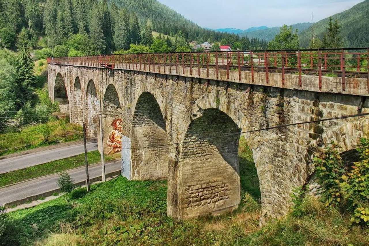 Arched viaduct bridge, Vorokhta