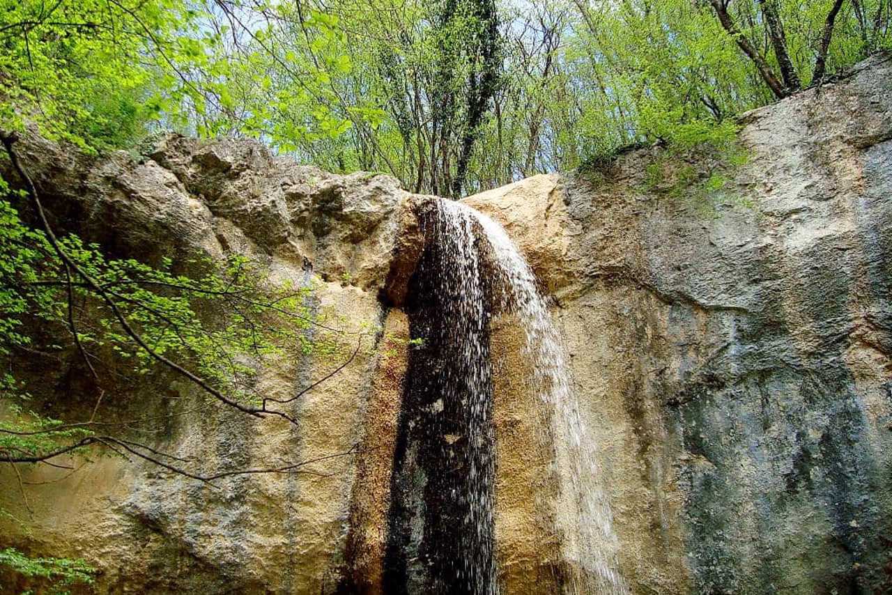 Водопад Кобалар, Передовое
