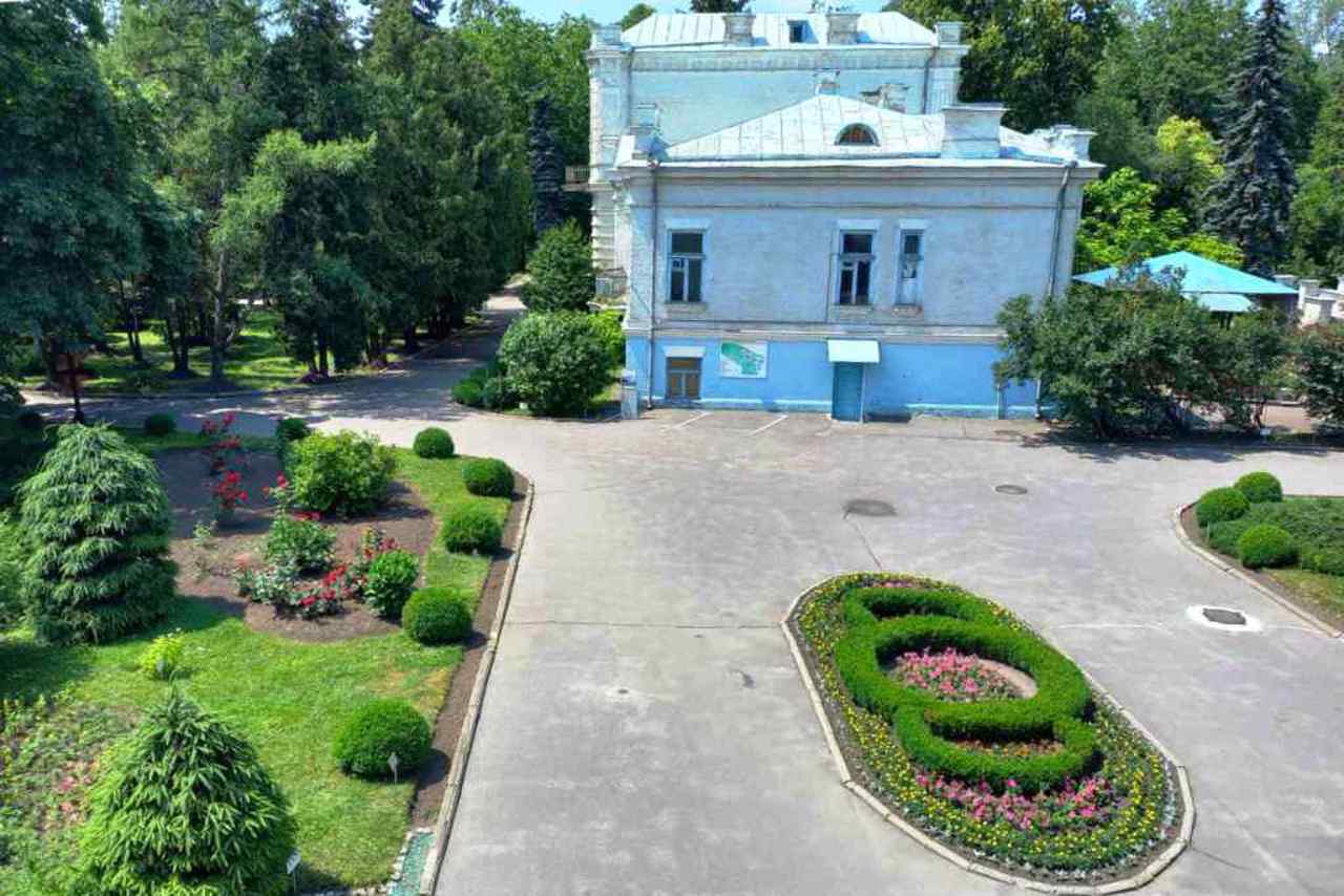 Asmolov Manor (Arboretum), Sumy