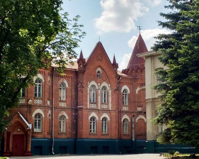 Олександрівська гімназія, Суми