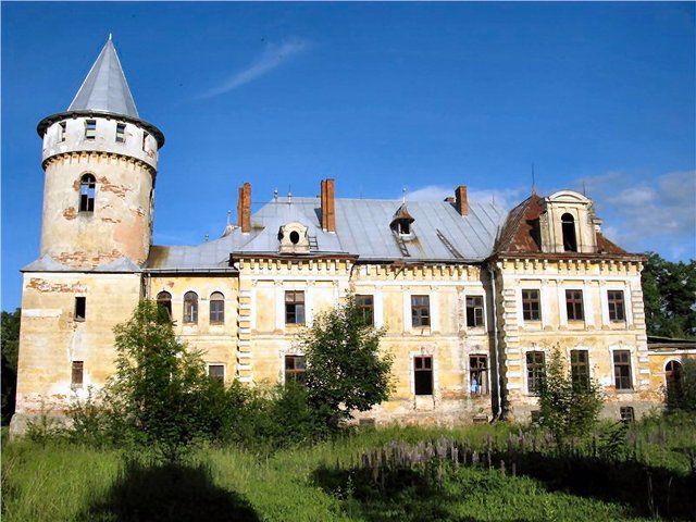 Reys Manor, Pryozerne