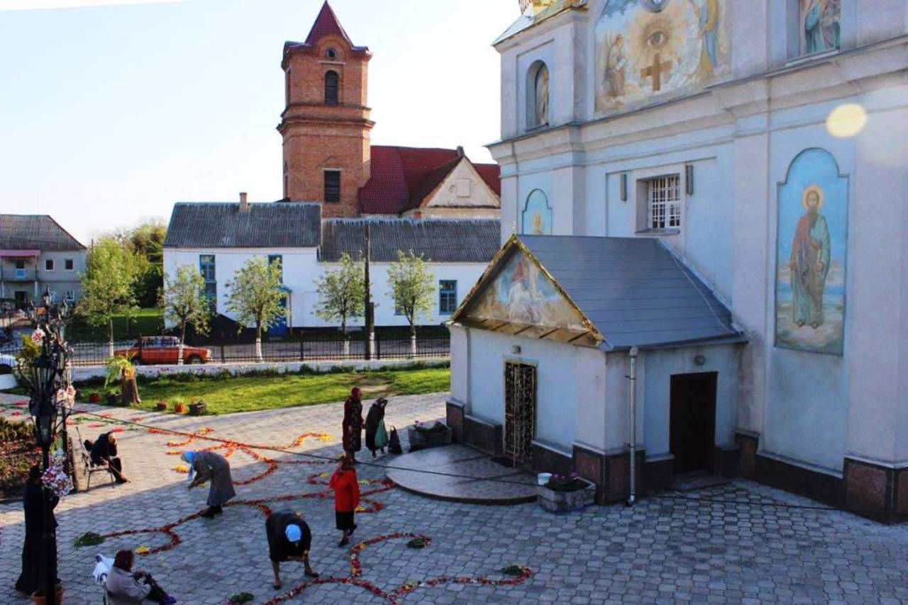 Георгиевская церковь, Голобы